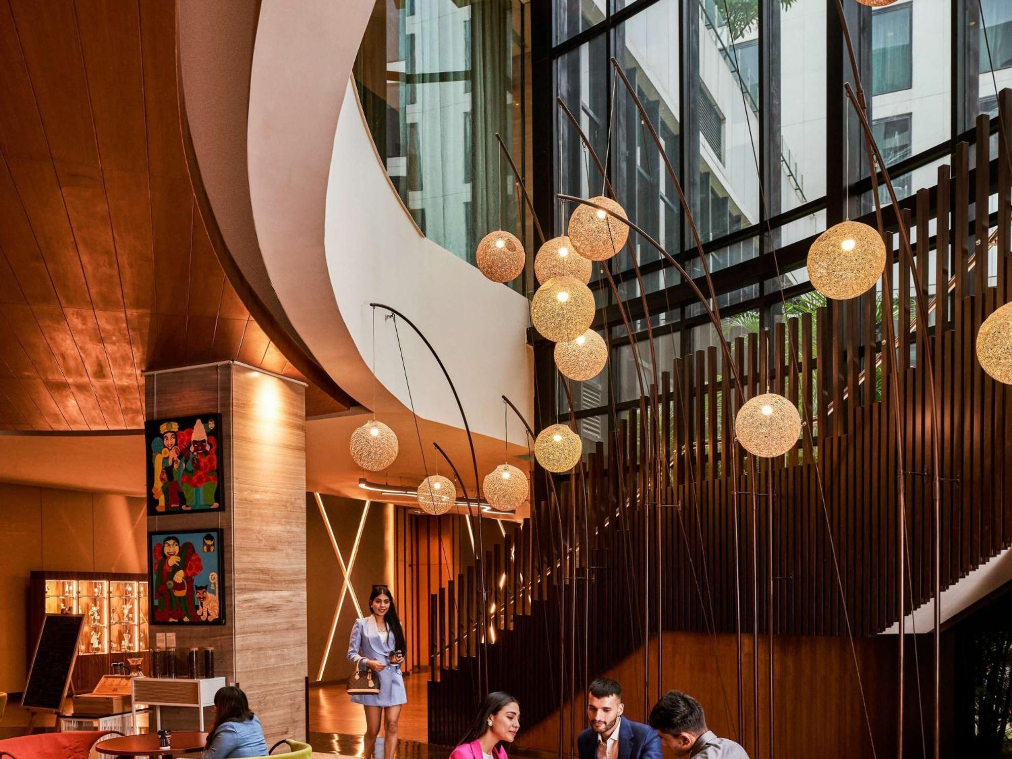 Pullman New Delhi Aerocity المظهر الخارجي الصورة The lobby of the hotel