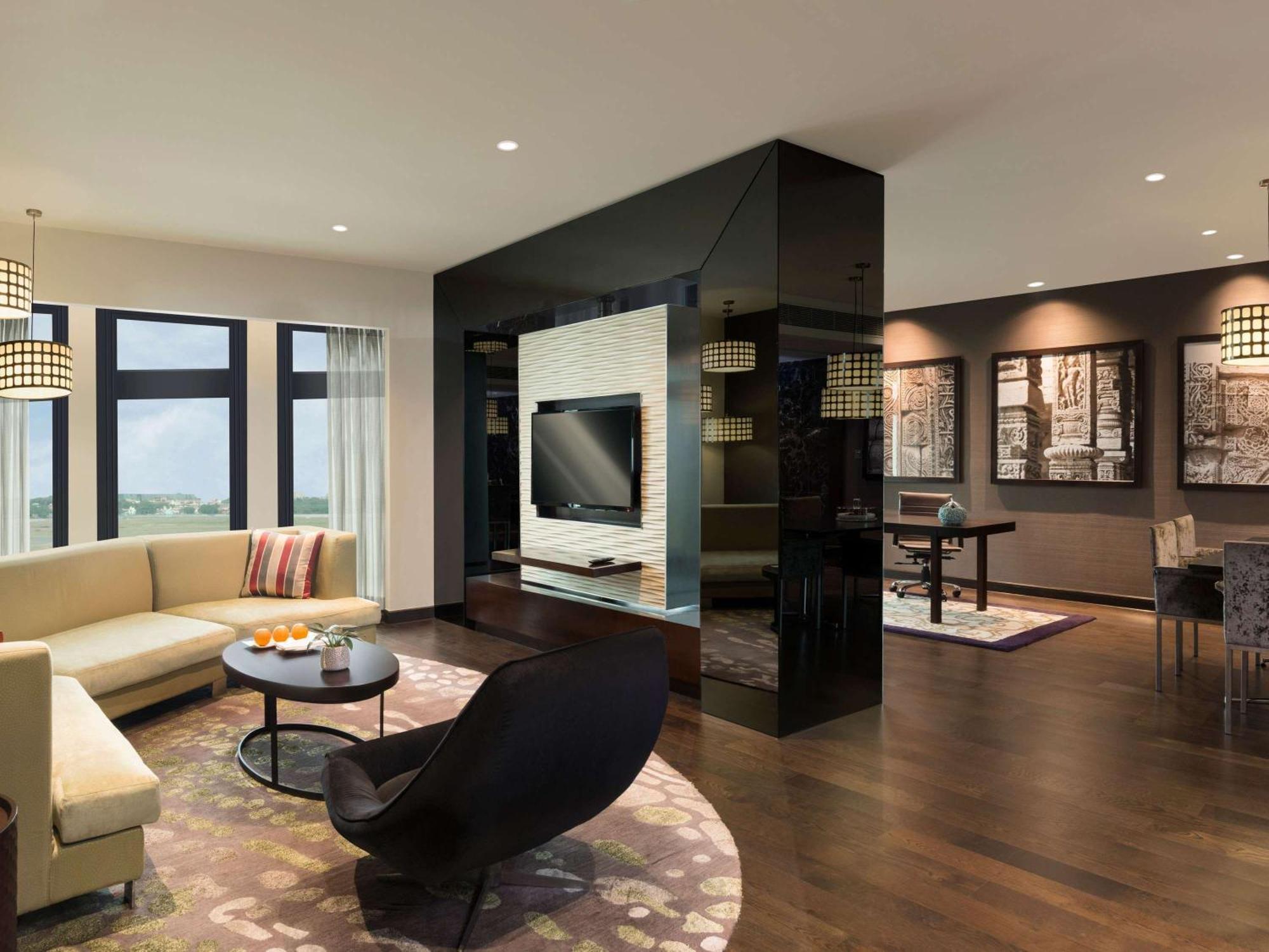 Pullman New Delhi Aerocity المظهر الخارجي الصورة A typical apartment interior