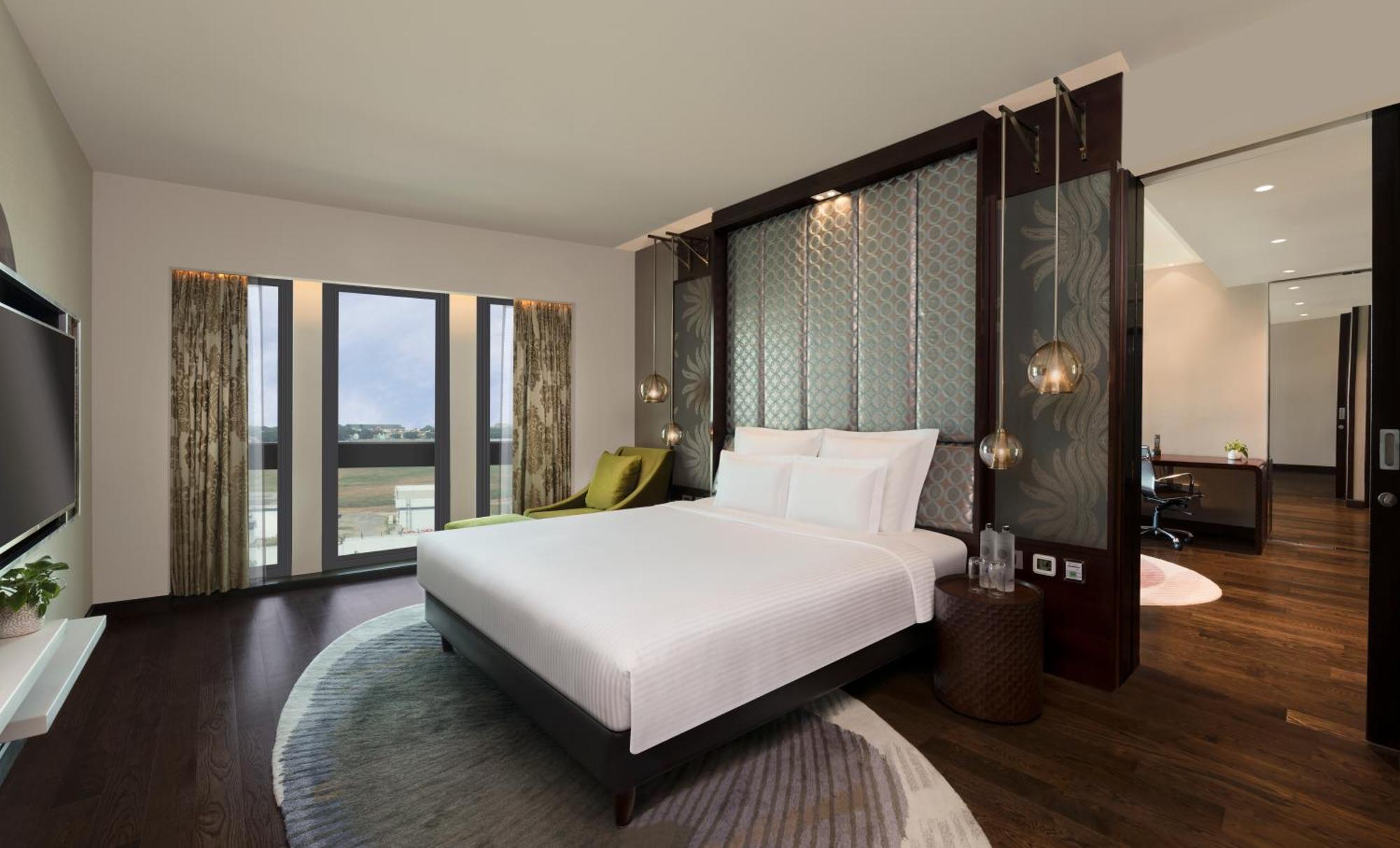 Pullman New Delhi Aerocity المظهر الخارجي الصورة A bedroom at the hotel
